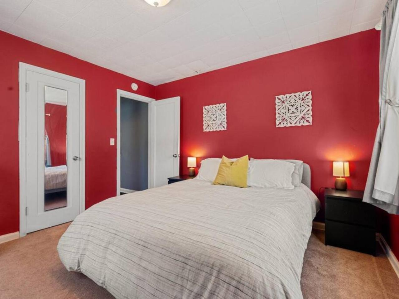 Holiday home Alberta Arts With Hot Tub And Yoga